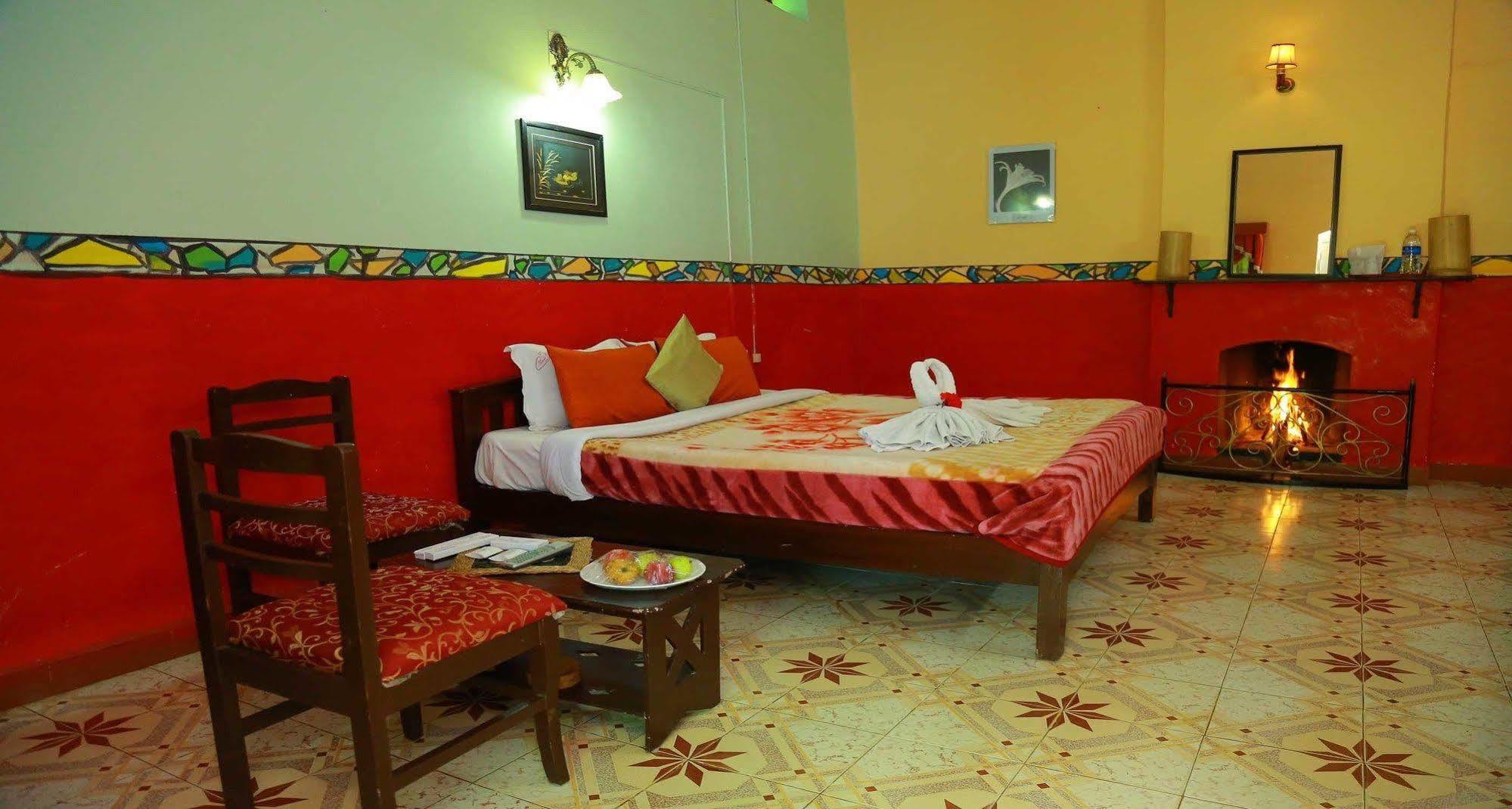 British Cliff Club Resort Ooty Bagian luar foto