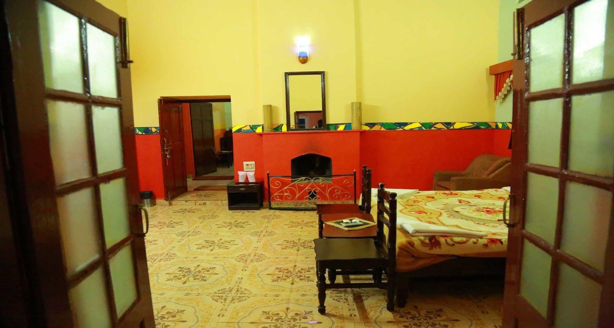 British Cliff Club Resort Ooty Bagian luar foto