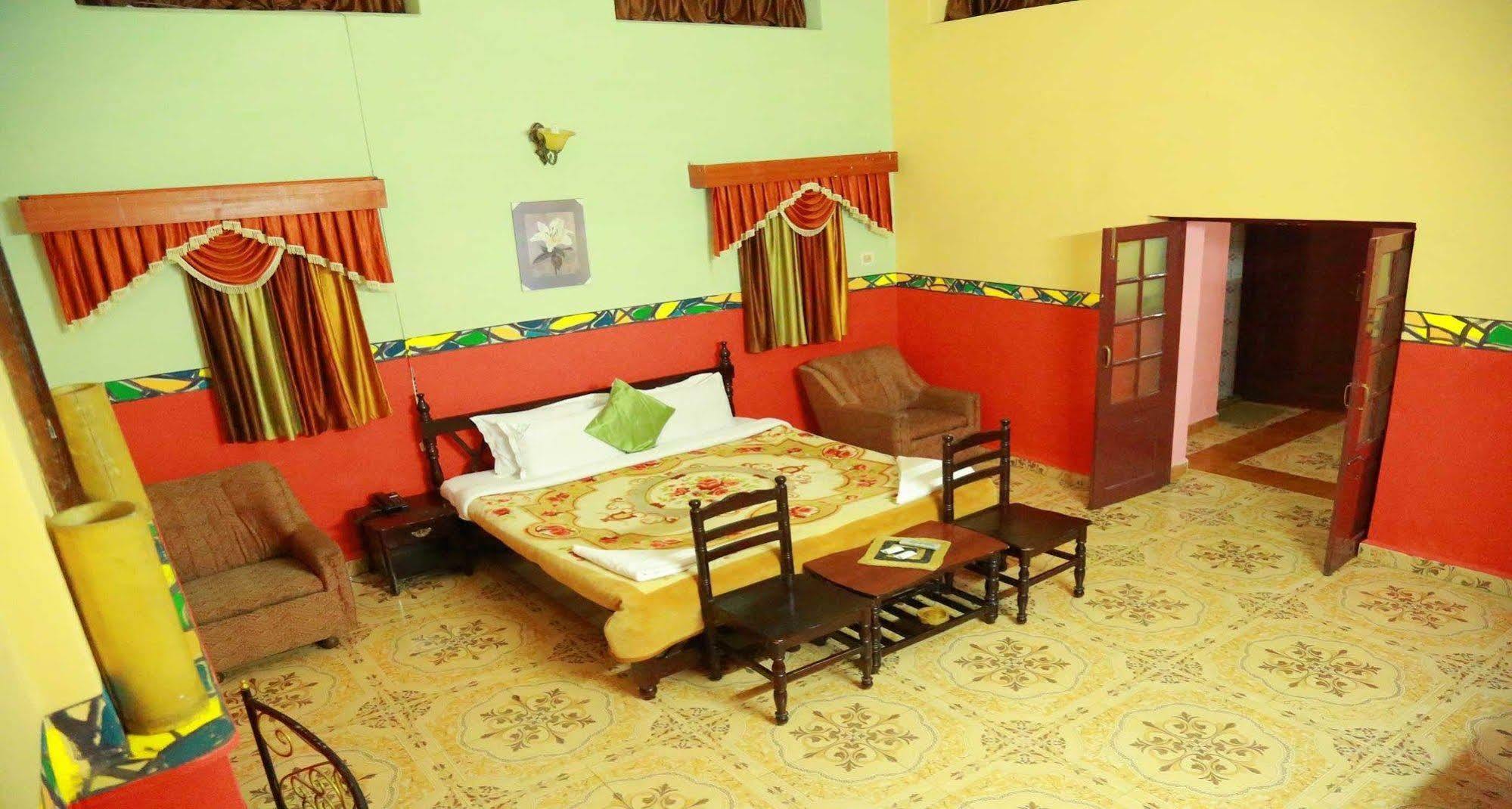 British Cliff Club Resort Ooty Bagian luar foto