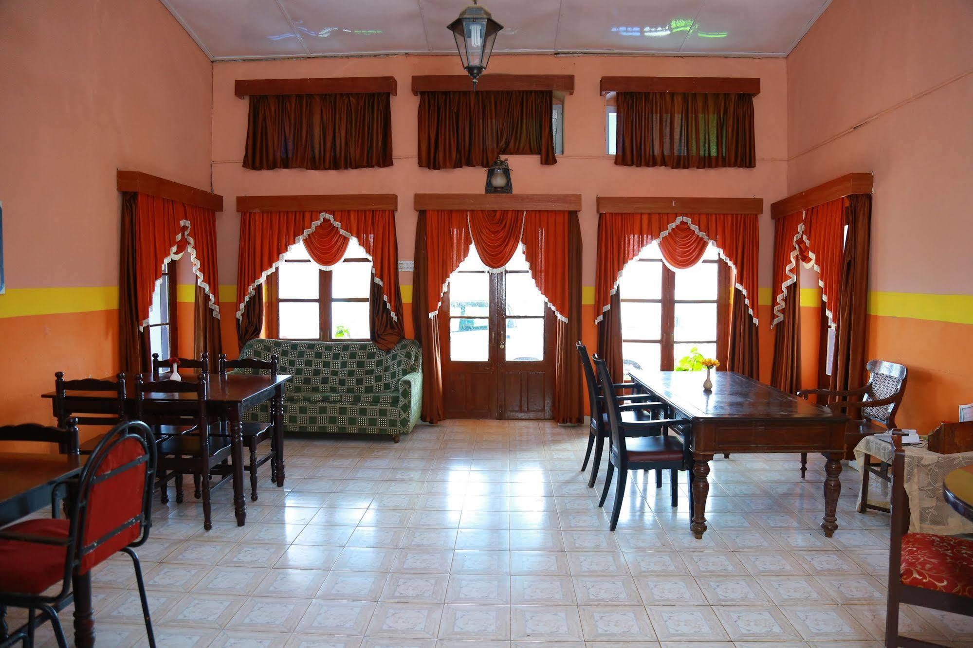 British Cliff Club Resort Ooty Bagian luar foto